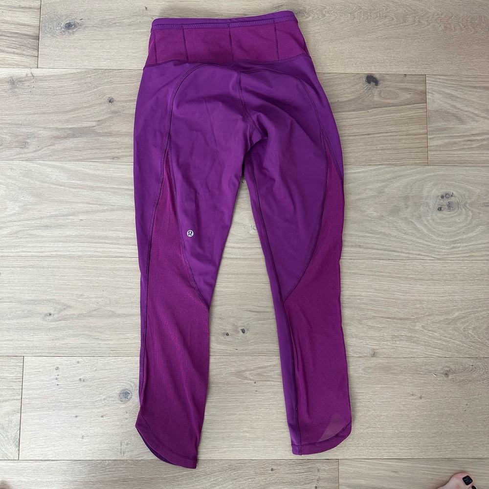 Fuchsia Lululemon Legging with Mesh Sides